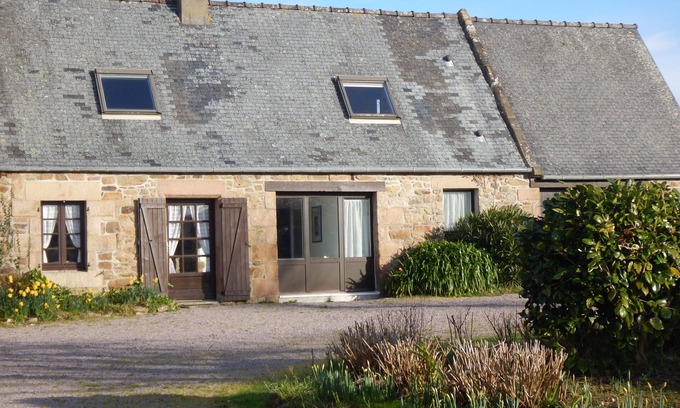 Louannec House | Charming, fully renovated gîte 10 minutes' walk from the beach