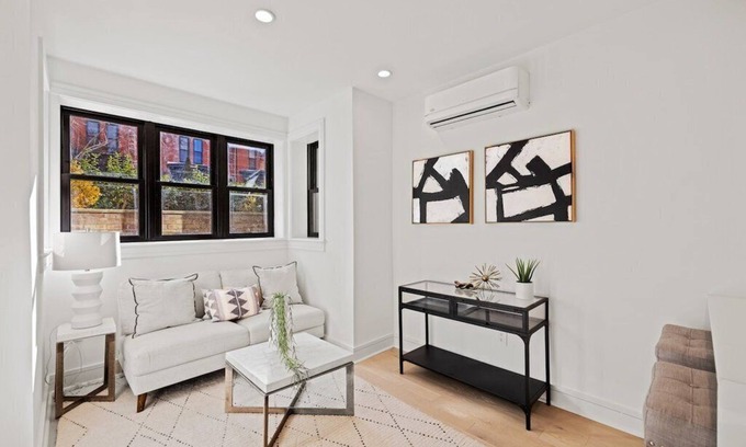 Logan Circle Bed & Breakfast | Charming Garden-Level Getaway in the Heart of DC