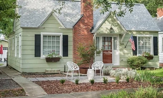 Georgetown House | Charming Georgetown bungalow within walking distance to downtown & boat access