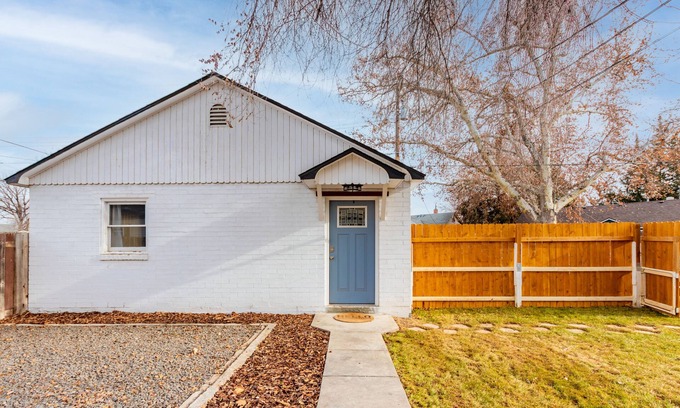 Nampa Cottage | Charming Getaway in Downtown Nampa