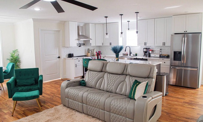 Mosby House | Charming Getaway in the Heart of RVA-No Cleaning Fee