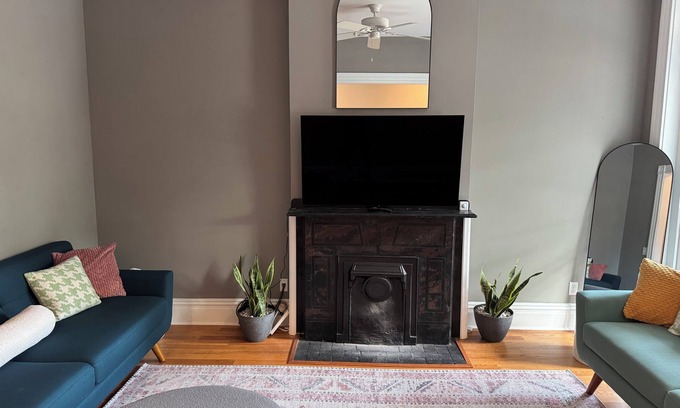 Church Hill House | Charming Getaway in the heart of Historic Church Hill