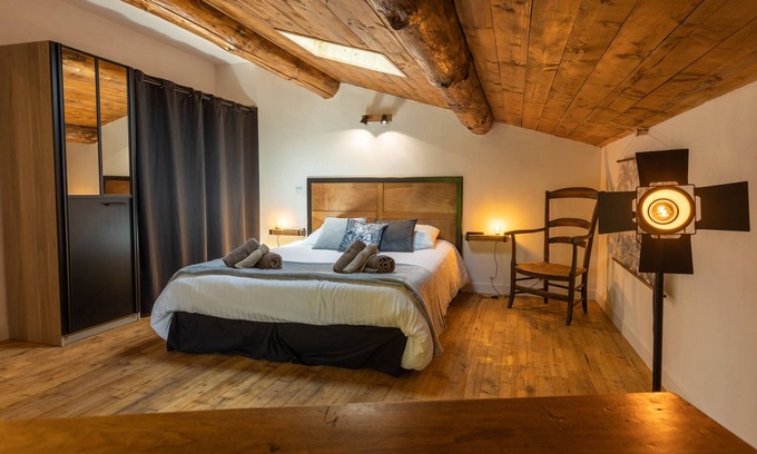 Beauvais-sur-Tescou House | Charming gîte with pool and view
