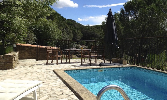 Palaja Cottage | Charming gîte with heated swimming pool