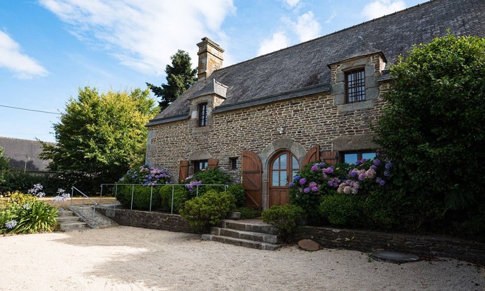 Sougeal House | Charming gîte with Spa, on the bay of Mont Saint Michel