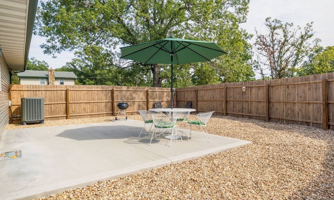 Laurie Cottage | Charming Gravois Mills Escape w/Private Backyard!