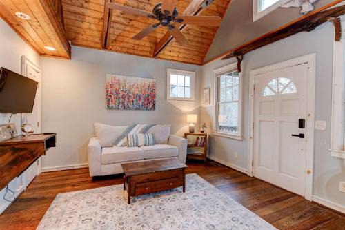 Sapphire House | Charming Guest House at Sapphire Retreat