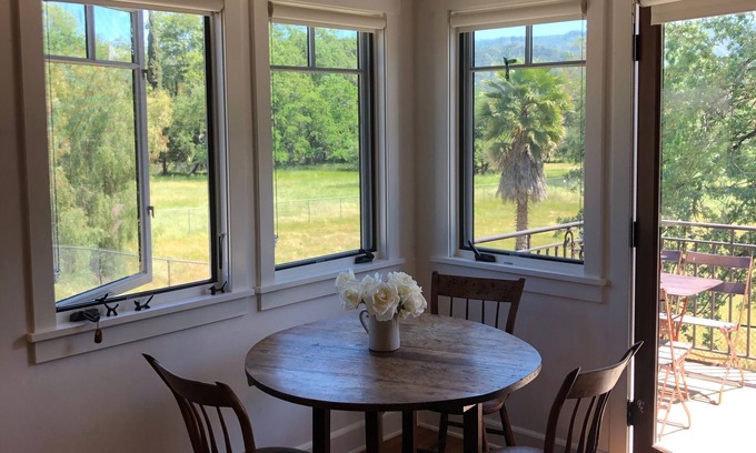 Ojai House | Charming Guest House near town of Ojai and hiking trails