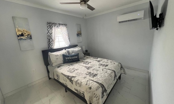 Lakeland Apartment | Charming guesthouse B 1-bedroom in North Lakeland with full kitchen, WiFi, AC