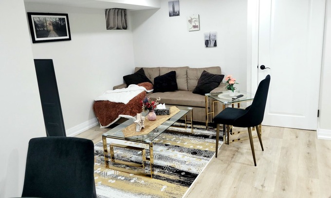 Stinson Apartment | Charming Hamilton Suite - Your Private Oasis