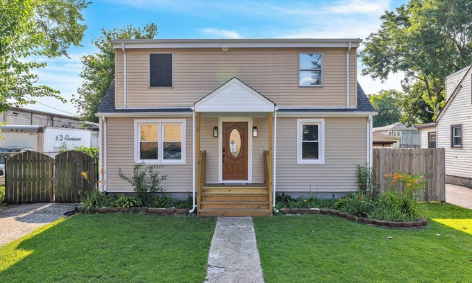 Oak Lawn House | Charming Hideaway near Chicago