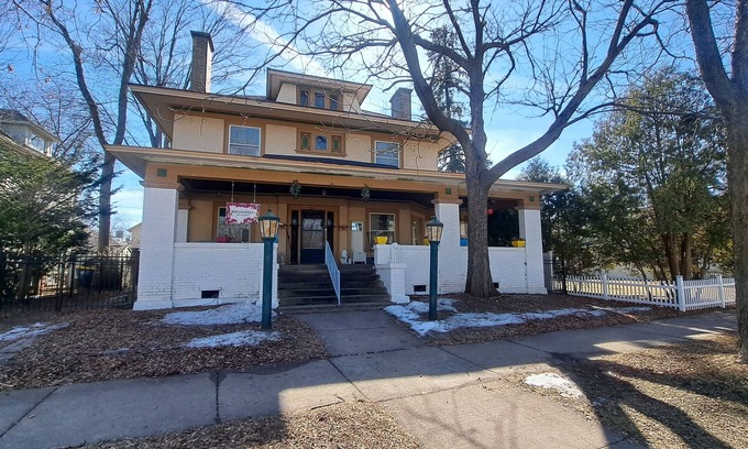 Wausau Bed & Breakfast | Charming, historic bed & breakfast in Pleasant Wausau with AC, WiFi