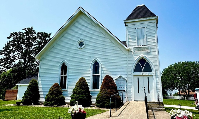 La Tour House | Charming historic chapel in country, perfect for Weddings and Events