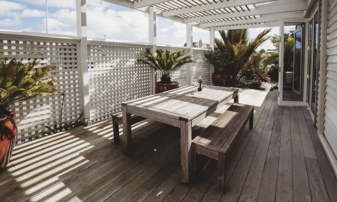 New Plymouth House | Charming Historic House in New Plymouth