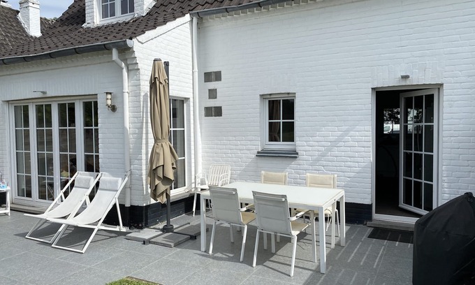Nieuwmunster House | Charming holiday home in De Haan