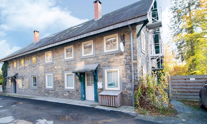 Marcourt House | Charming holiday home in Marcourt with garden and terrace