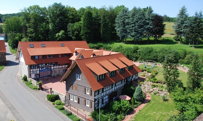 Glattbach House | Charming holiday rental and top equipment in lime rock Glattbach