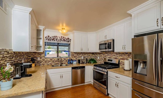 Glendora House | Charming Home: Cozy Retreat Near Top Attractions