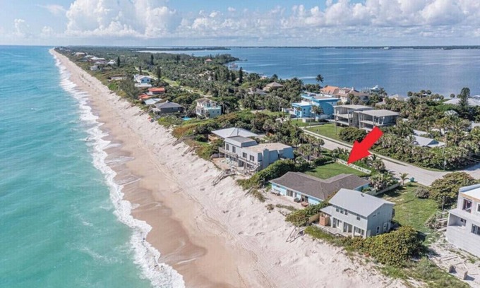 Melbourne Beach House | Charming Home directly on Private Beach