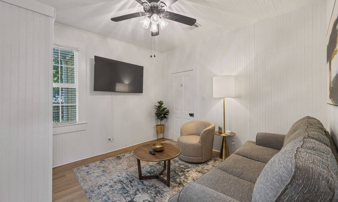 Washington Square House | Charming Home— Free parking in Mobile; Mardi Gras