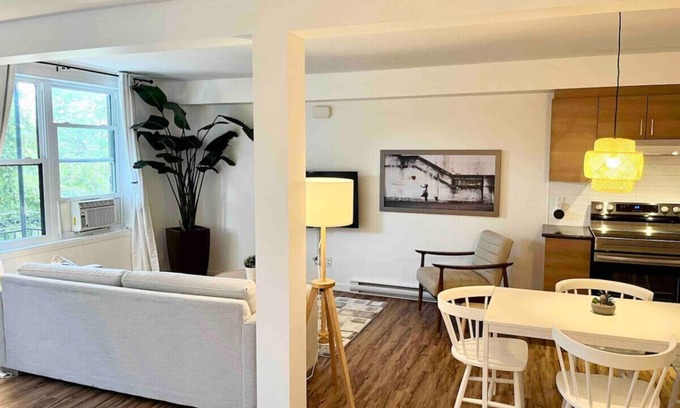Vieux-Limoilou Apartment | Charming home in Old Limoilou.