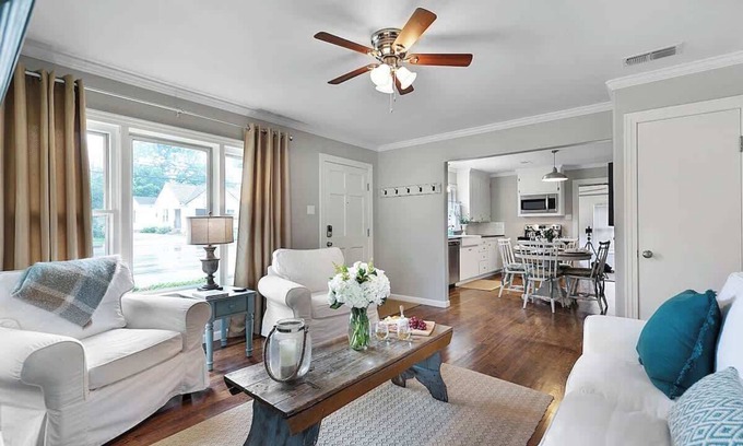 Fredericksburg House | Charming Home Just 4 Blks from Main St!