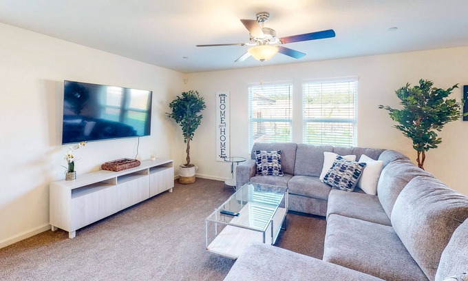 Visalia House | Charming home near National Forest & Lake