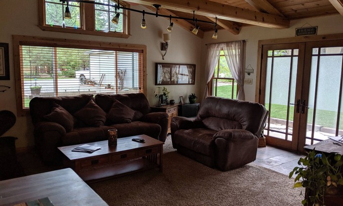 Calpine House | Charming Home near skiing, hiking, biking, ATVing , Lakes and Forest BEAUTIFUL!
