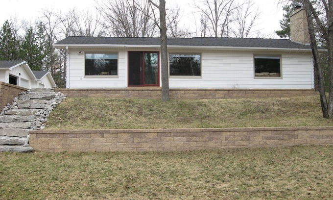 Grayling House | Charming Home on the mainstream of the Au Sable River.