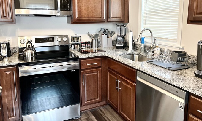 Winston - Salem House | Charming Home w/ Netflix & Games! Great for families and traveling professionals