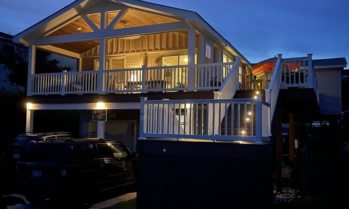 Sandbridge House | Charming home with outdoor space for relaxation and fun. 5 minute walk to beach.