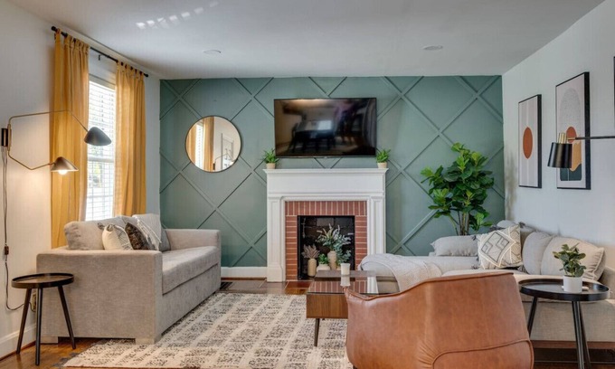 Hillsboro Village House | Charming Home with 4 Bedroom, 6 Beds in Hillsboro Village