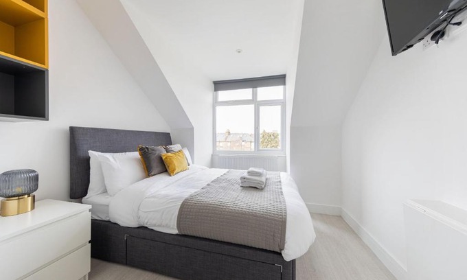 St. George's Apartment | Charming Hotel Laundry near Tufnell Park