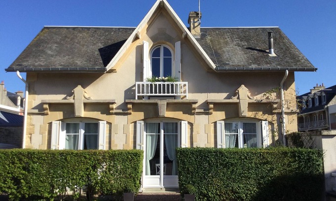 Saint-Regnobert-de-la-Cote-de-Nacre House | Charming house in Saint Aubin sur Mer, 50 m from the beach.