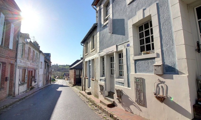 Beaumont-en-Auge House | Charming house in the heart of Beaumont-en-Auge!