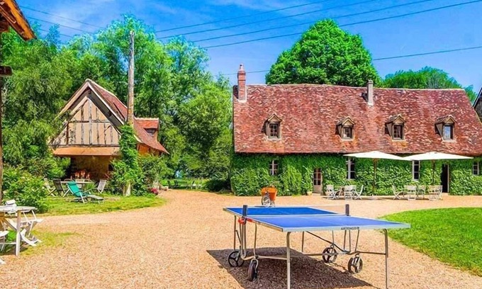 Chapelle-Royale House | Charming house at 1:30 from Paris