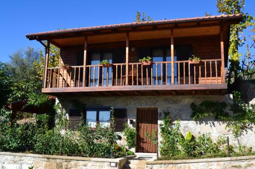 Molares House | Charming House in Celorico de Basto with Mountain View