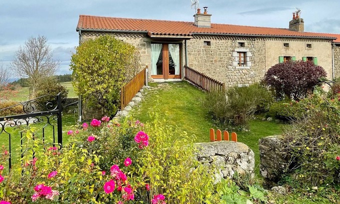 Saugues Cottage | Charming House in Nature, Near Saugues - 3 Bedrooms, Baby Amenities, Fireplace