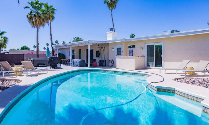 Raskin Estates House | Charming House near Kierland, Pool Heater, Hot Tub