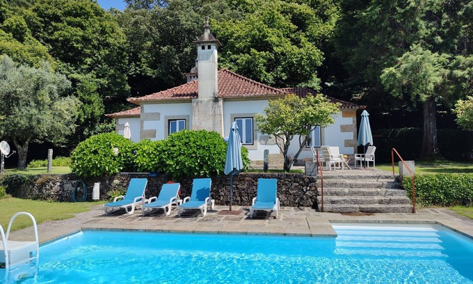 Ponte de Lima Cottage | CHARMING HOUSE Small Stone House