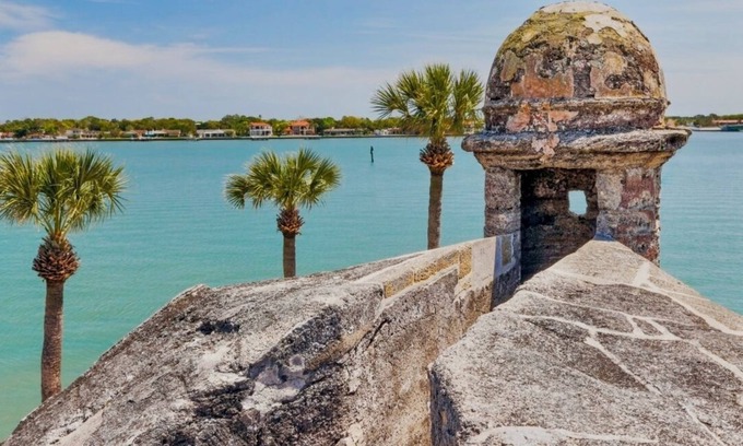 St. Augustine South House | Charming house with free WiFi, AC min from hospital min from historical downtown