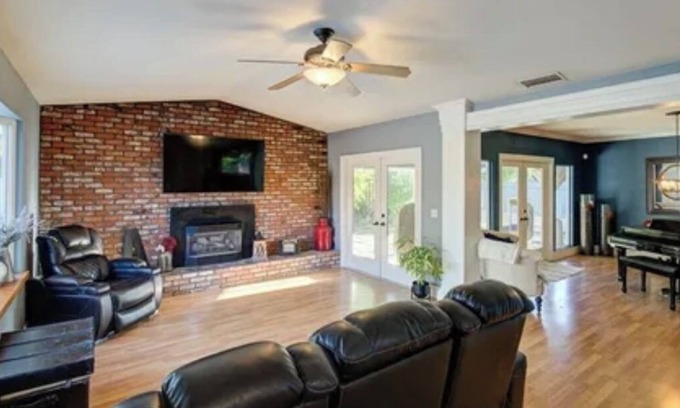 Clovis House | Charming house with 2 bedrooms in Clovis with WiFi and pool
