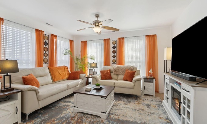 Cedartown House | Charming House with King Bed, Fenced Yard, WiFi in the Heart of Quaint Cedartown