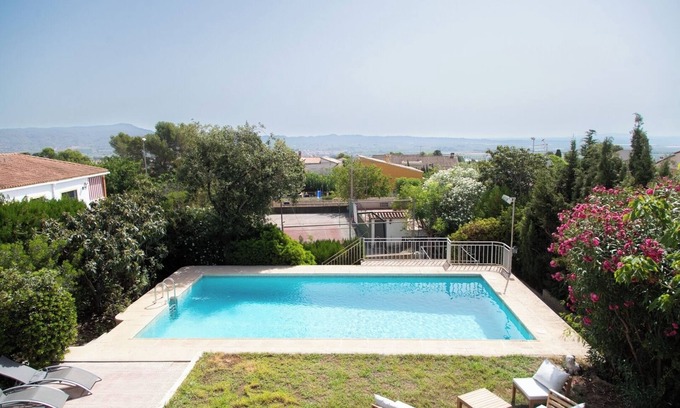 Catadau Villa | Charming house with private tennis court and pool