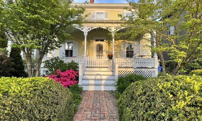 Top of the Hill House | Charming, immaculate, single family home in Newport Historic District