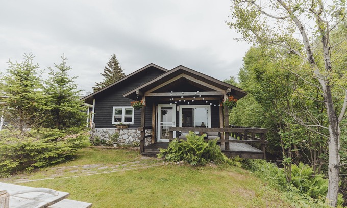 Laurium Cottage | Charming LAKE SUPERIOR Beach Cottage in Keweenaw, near Calumet. NORTHERN LIGHTS!