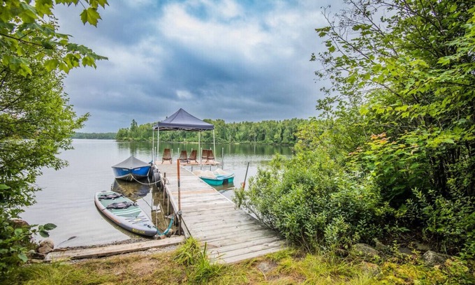 Nominingue Cottage | Charming Lakeside Retreat | Lac Blanc, Nominingue – Spacious Family Getaway 🏡🛶❄️