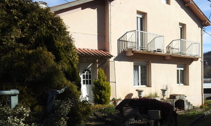 Dreuilhe House | Charming little vacation home in Ariège with garden and terrace
