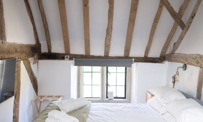 Long Itchington Cottage | Charming, luxurious cottage full of character