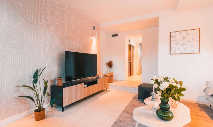 Prado-Perier House | Charming Maisonette at Prado Carré d’Or by Maison